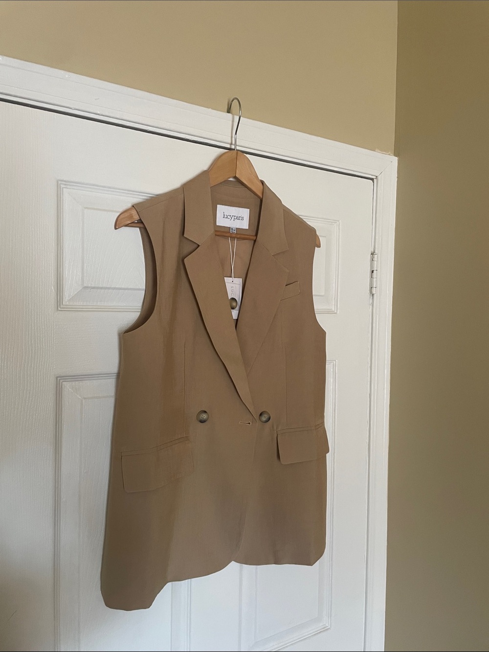 Sleeveless Double-Breasted Blazer Vest - Tan